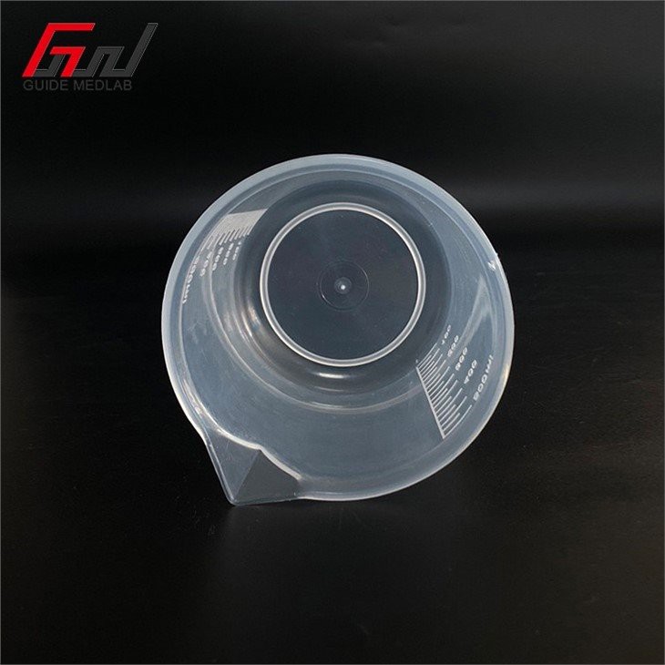 5 plastic beaker