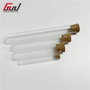 코르크 뚜껑이 있는 실험실 테스트 튜브